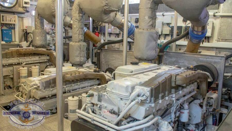 2009 Custom Flybridge Motoryacht