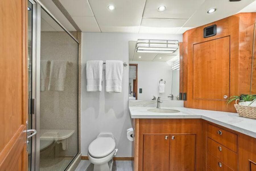 2009 Custom Flybridge Motoryacht