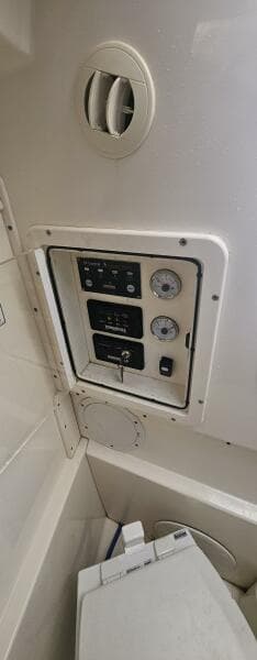 2008 World Cat 320 EC