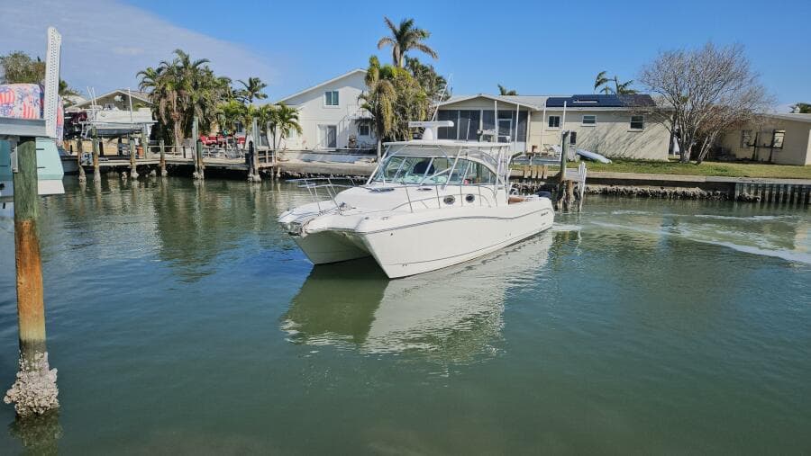 2008 World Cat 320 EC