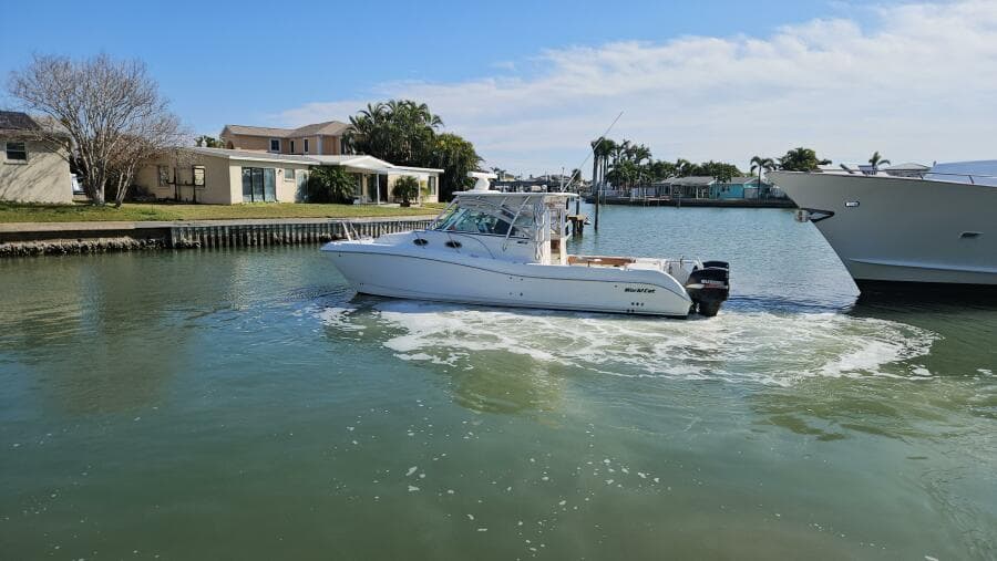 2008 World Cat 320 EC