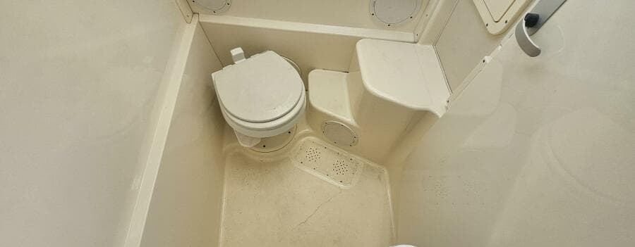 2008 World Cat 320 EC