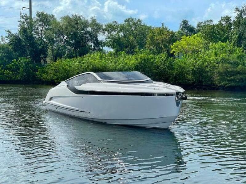 2021 Fairline F Line 33 - Photo 4
