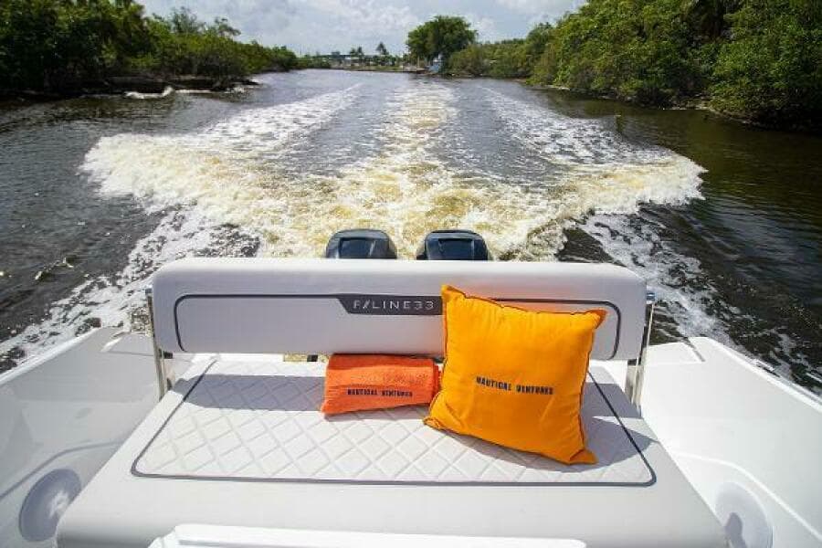 2021 Fairline F Line 33 - Photo 34