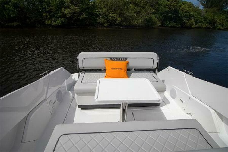 2021 Fairline F Line 33 - Photo 33
