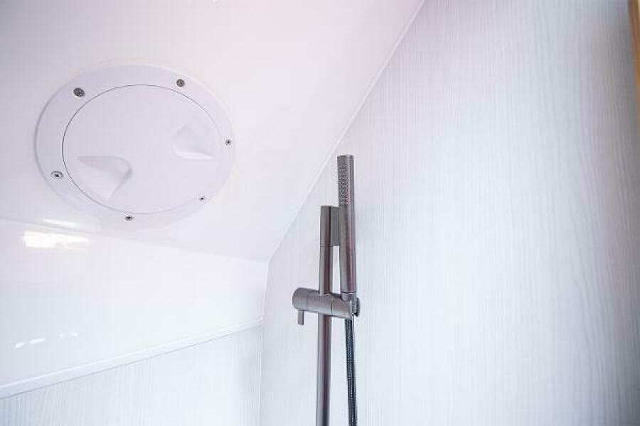 2021 Fairline F Line 33 - Photo 24