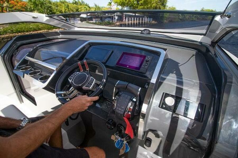 2021 Fairline F Line 33 - Photo 12