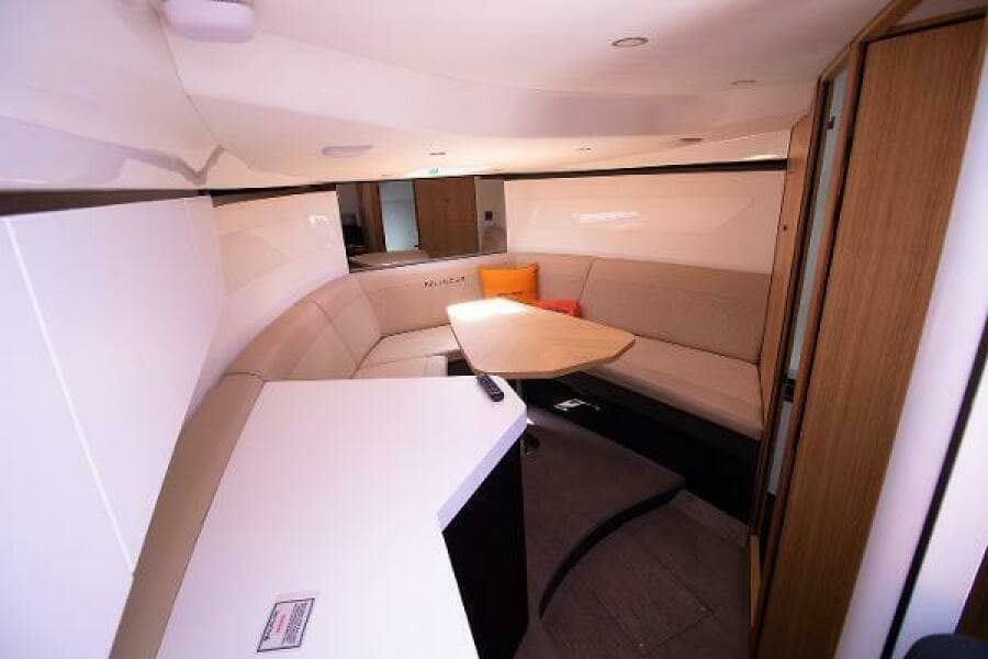 2021 Fairline F Line 33 - Photo 16
