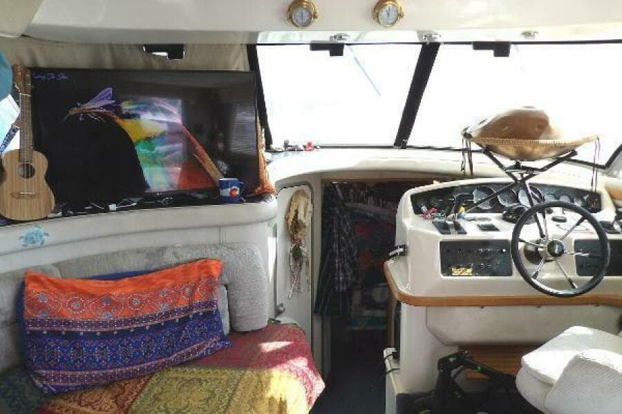 1993 Sea Ray 370 Sedan Bridge