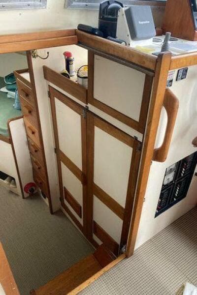 1984 Duffy Flybridge Cruiser