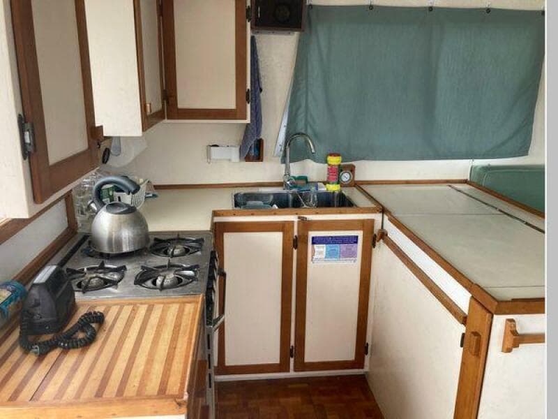 1984 Duffy Flybridge Cruiser