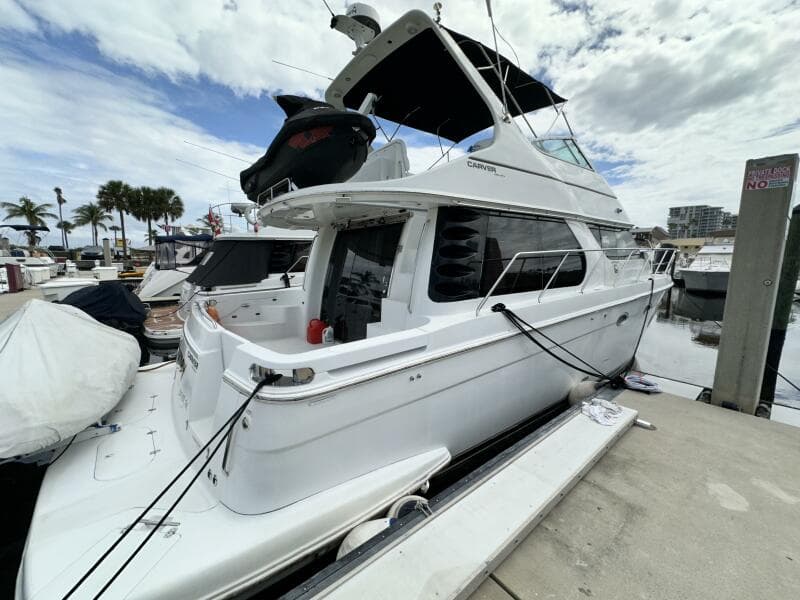 1999 Carver 450 Pilothouse