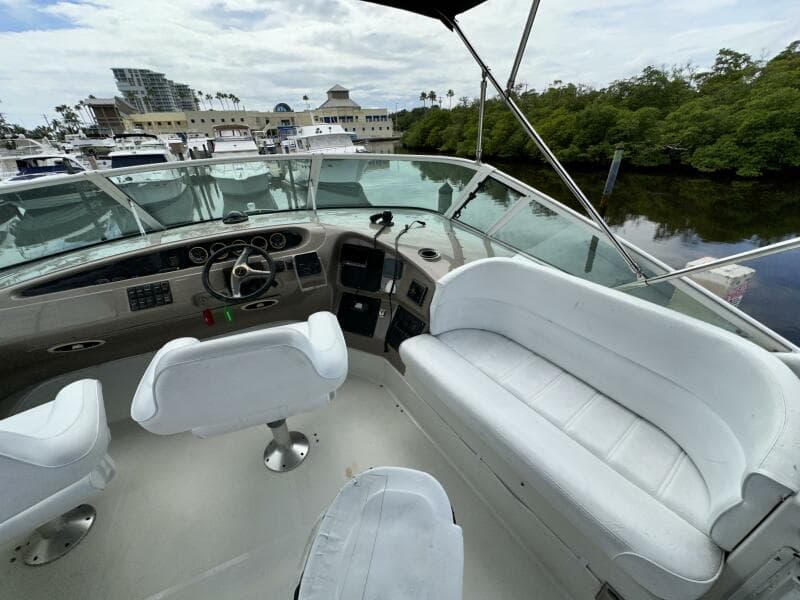 1999 Carver 450 Pilothouse