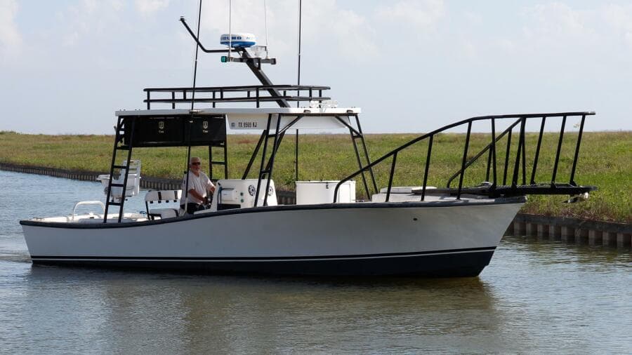 1997 Custom 31 Center Console Pullin Drag
