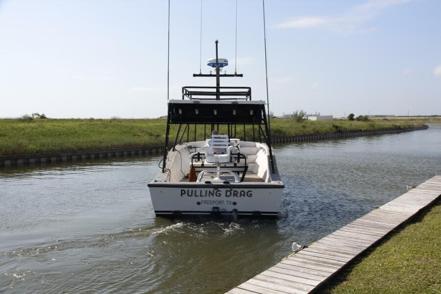 1997 Custom 31 Center Console Pullin Drag