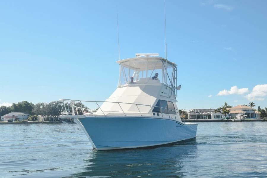 2001 35 Cabo Flybridge - VIKINGOS