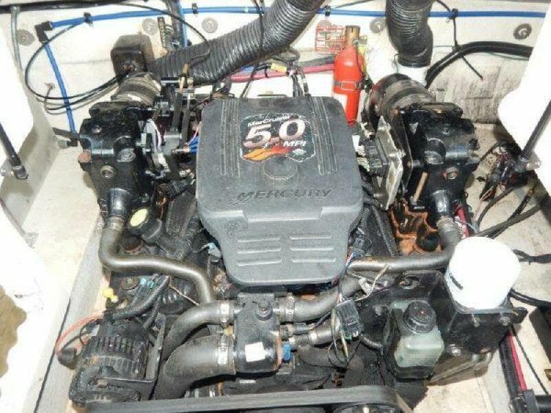 2004 Sea Ray 240 Sundeck