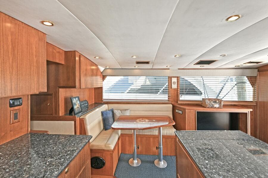 2000 Torres 48 Enclosed Bridge - Photo 23