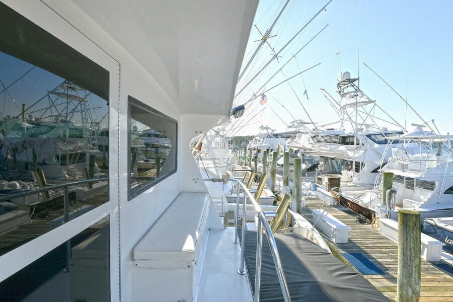 2000 Torres 48 Enclosed Bridge - Photo 6