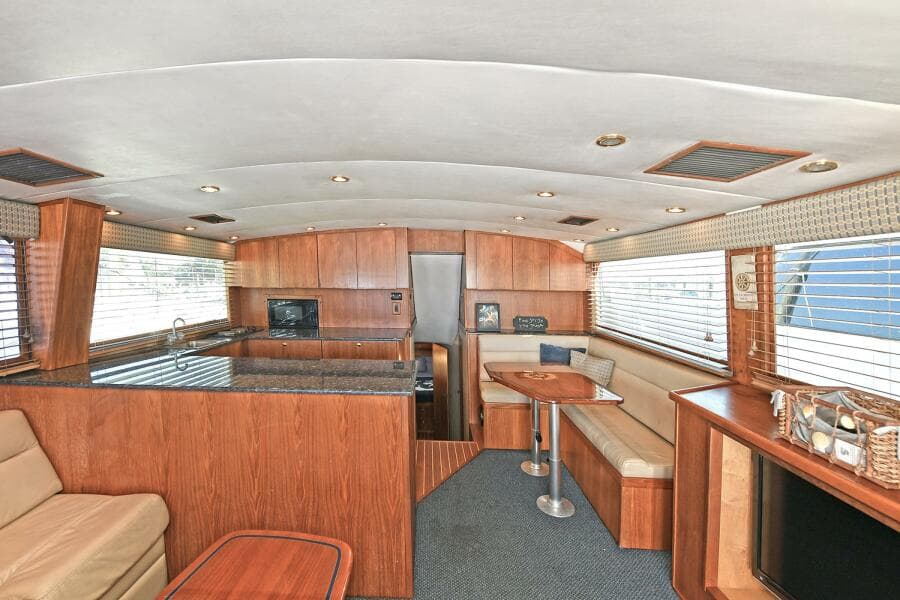 2000 Torres 48 Enclosed Bridge - Photo 17