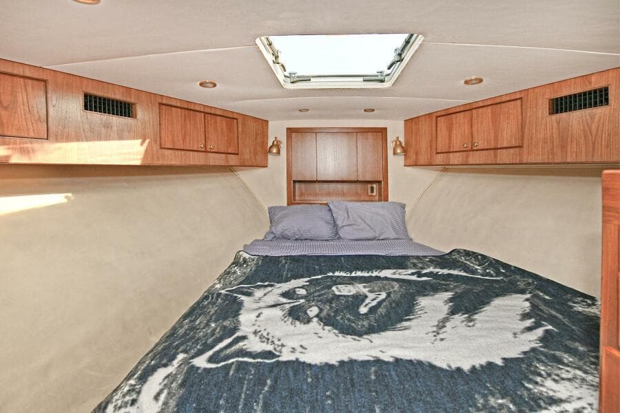 2000 Torres 48 Enclosed Bridge - Photo 26