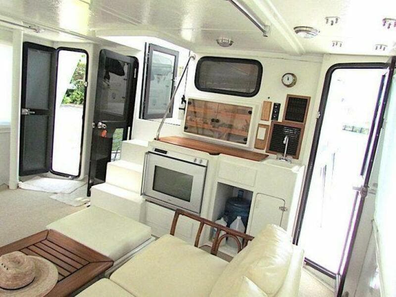 1997 Hyatt 55 - Photo 8