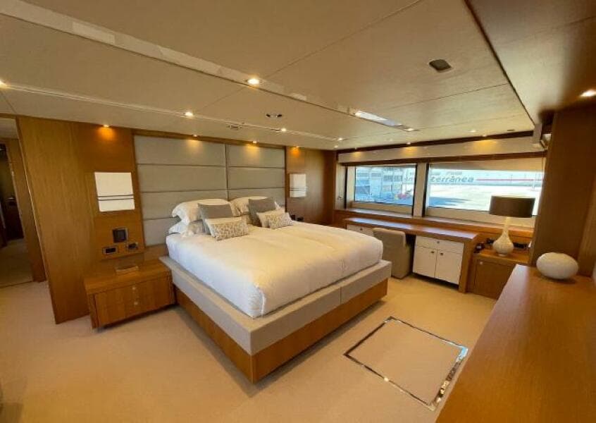 2013 Sunseeker 115