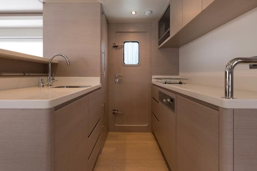 2022 Nomad Nomad 70 SUV