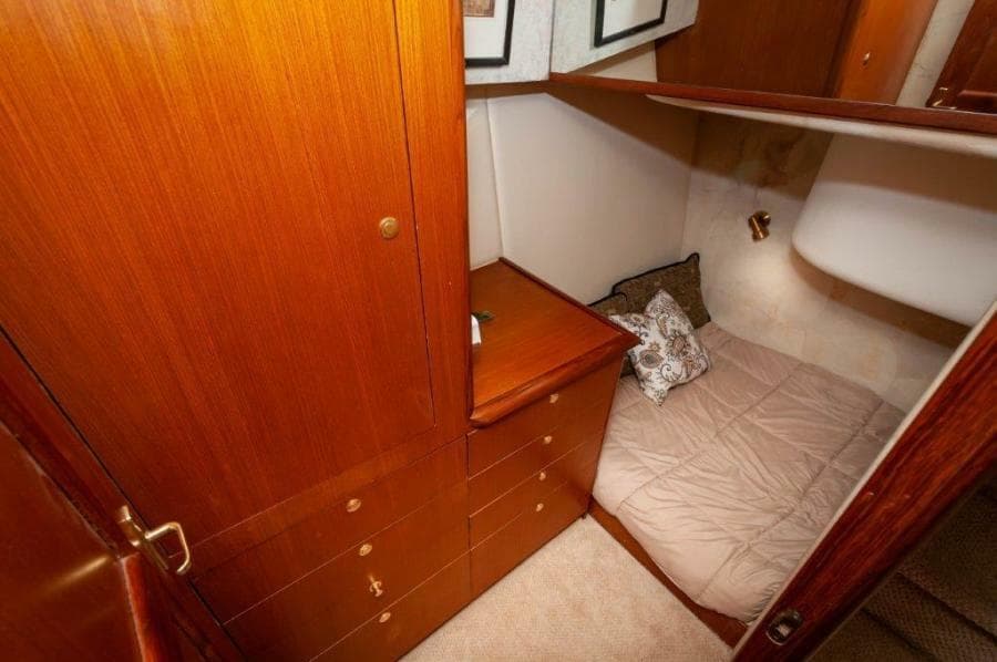 1998 Ocean Yachts 48 Super Sport Guest SR 2