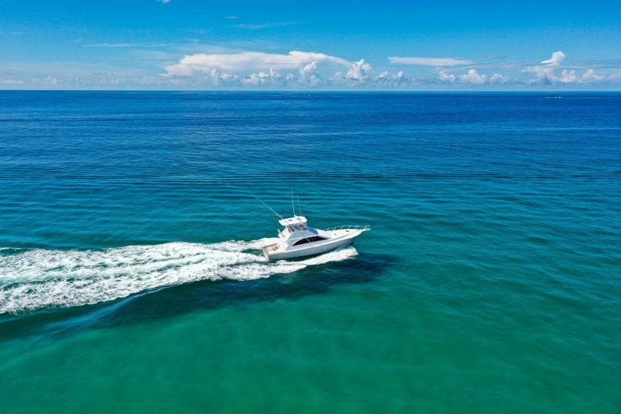 1998 Ocean Yachts 48 Super Sport  Bow