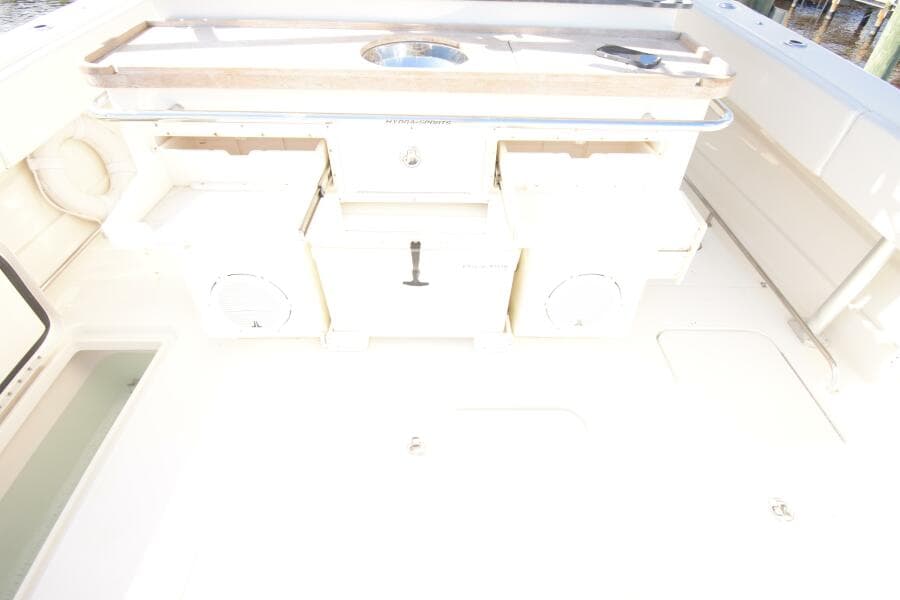 2012 42 Hydra-Sports SF - A Salt Weapon - Cockpit