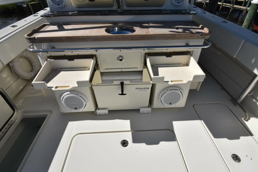 2012 42 Hydra-Sports SF - A Salt Weapon - Cockpit