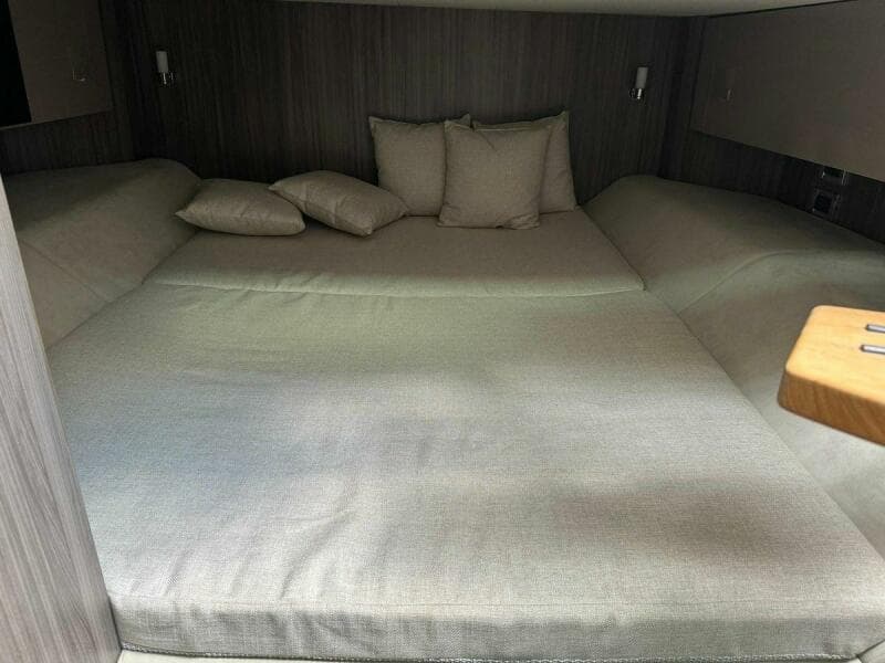 2021 Sea Ray 400 SLX OB