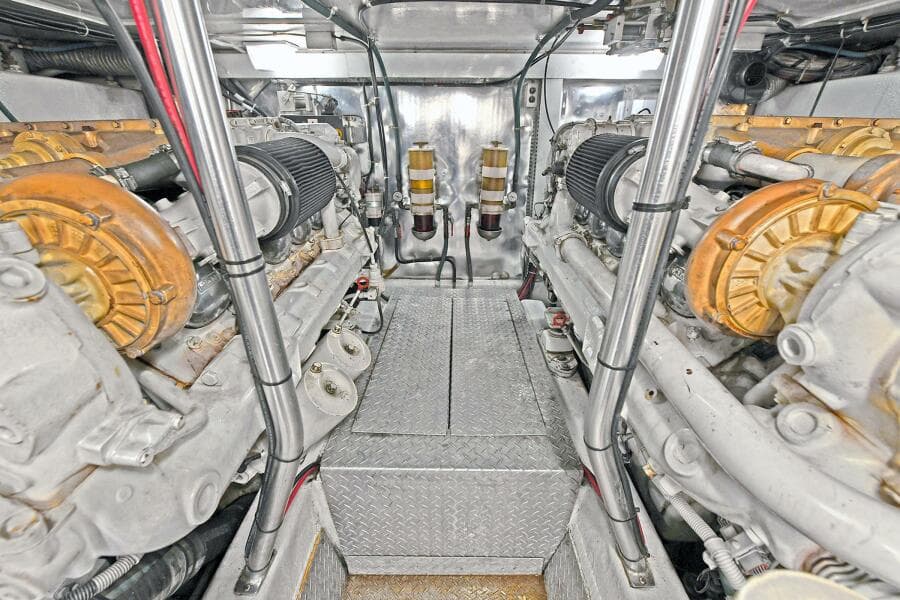 2001 Ocean Yachts 52 Super Sport