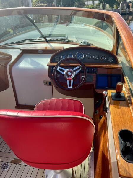 2004 Hinckley Talaria 29R