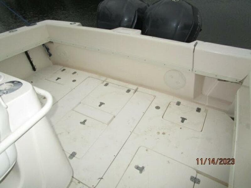 34' Intrepid cockpit1