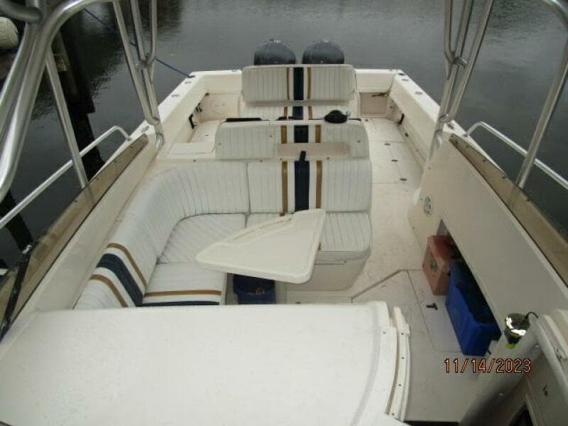 34' Intrepid upper deck