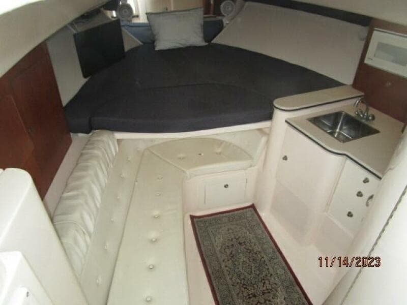 34' Intrepid cabin