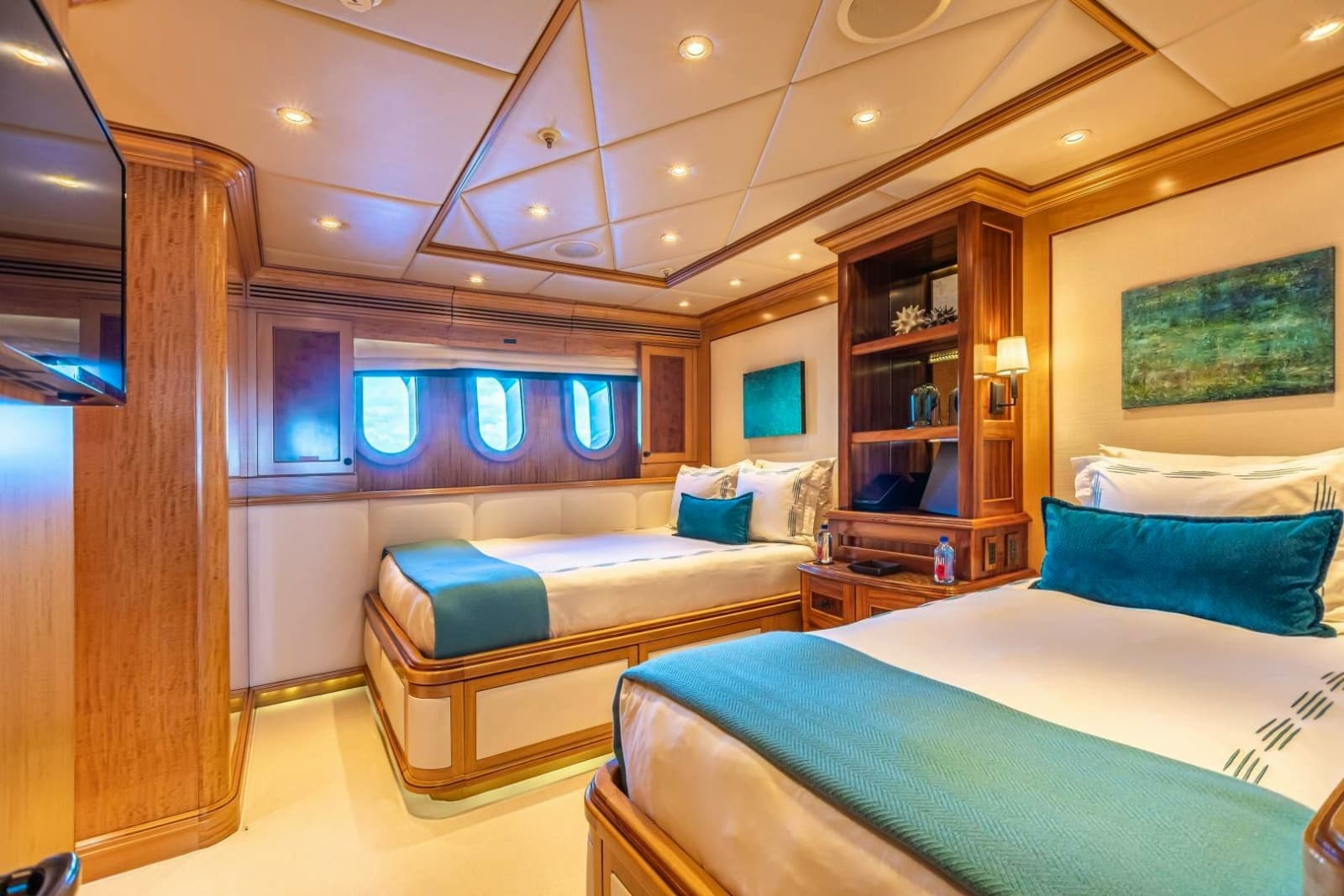 2009 Trinity Yachts Custom - Photo 22