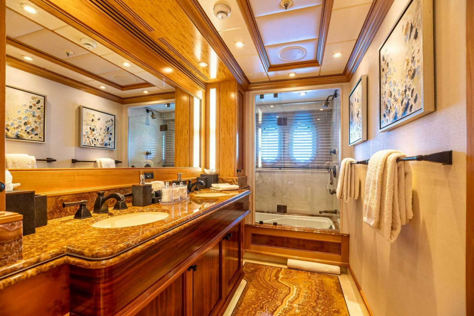 2009 Trinity Yachts Custom - Photo 19
