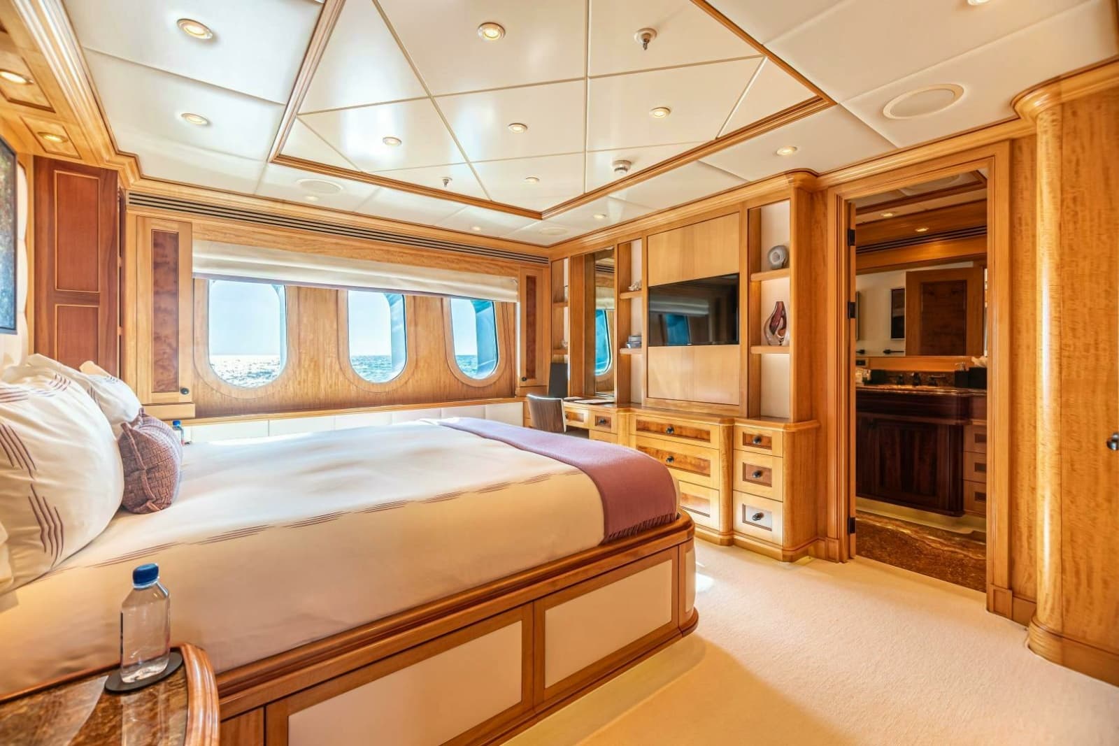 2009 Trinity Yachts Custom - Photo 16