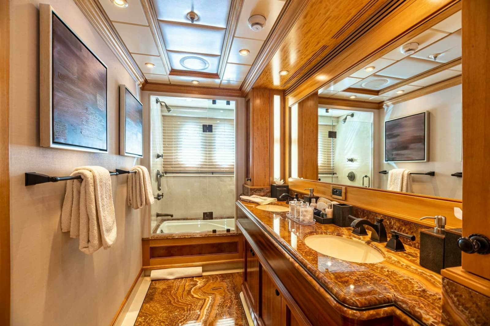 2009 Trinity Yachts Custom - Photo 17