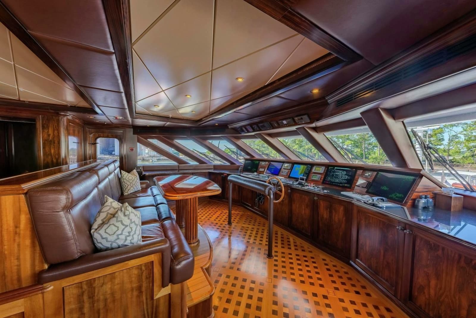 2009 Trinity Yachts Custom - Photo 25