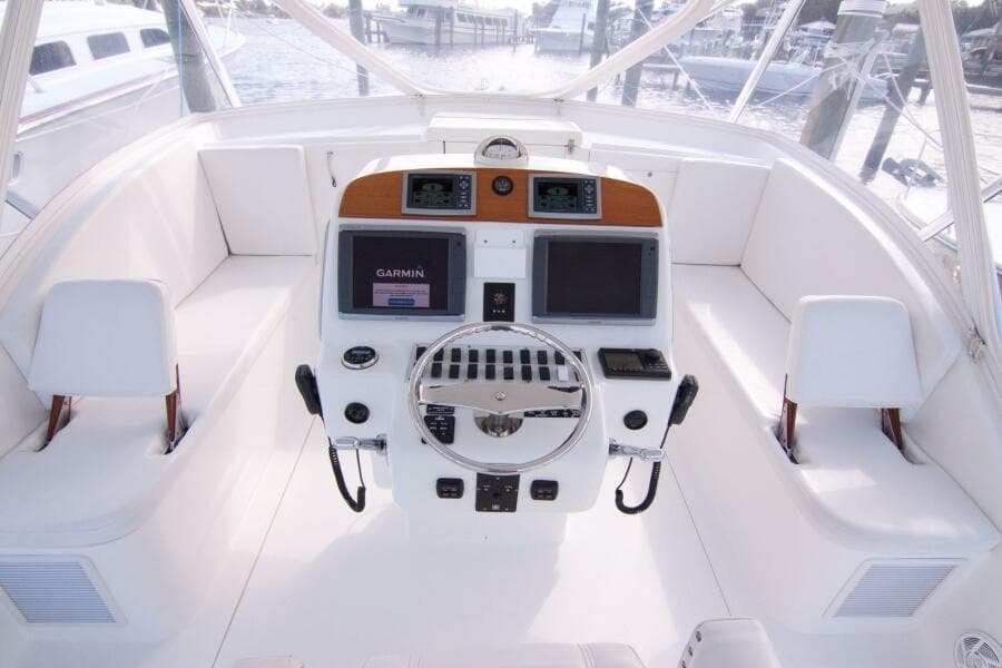 Out Island 38 Express-Helm