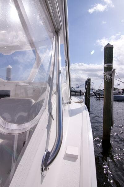 Out Island 38 Express-Sidedeck