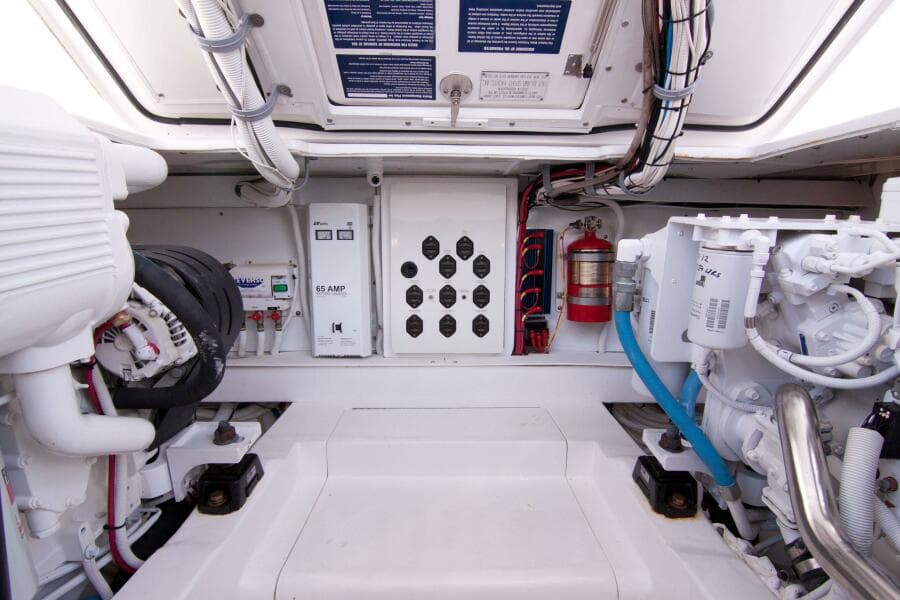 Out Island 38 Express-Engine Room