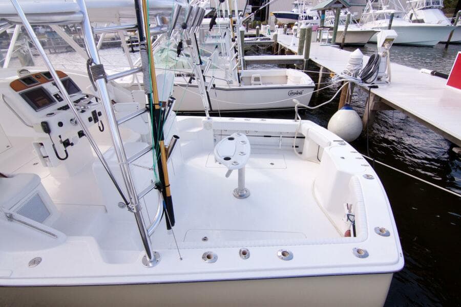 Out Island 38 Express-Cockpit