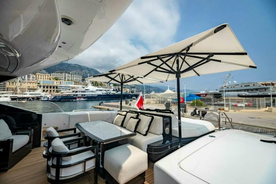 2013 Overmarine Mangusta 108