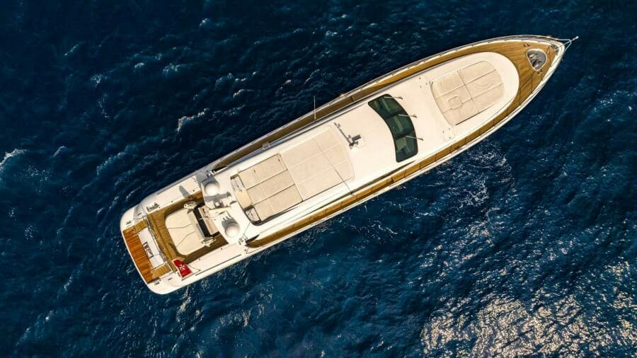 2013 Overmarine Mangusta 108