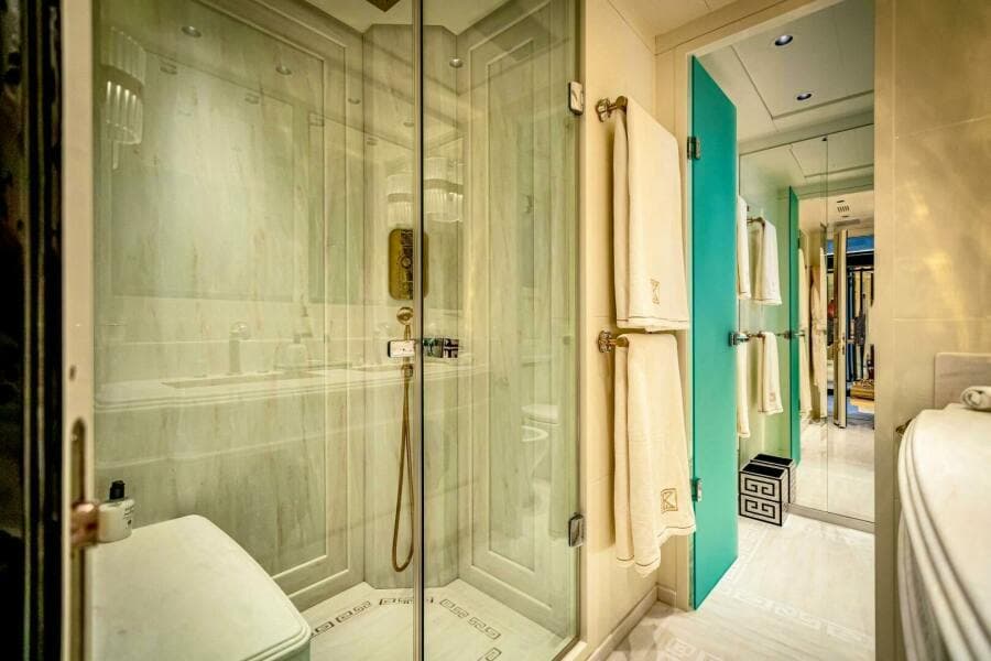 2013 Overmarine Mangusta 108